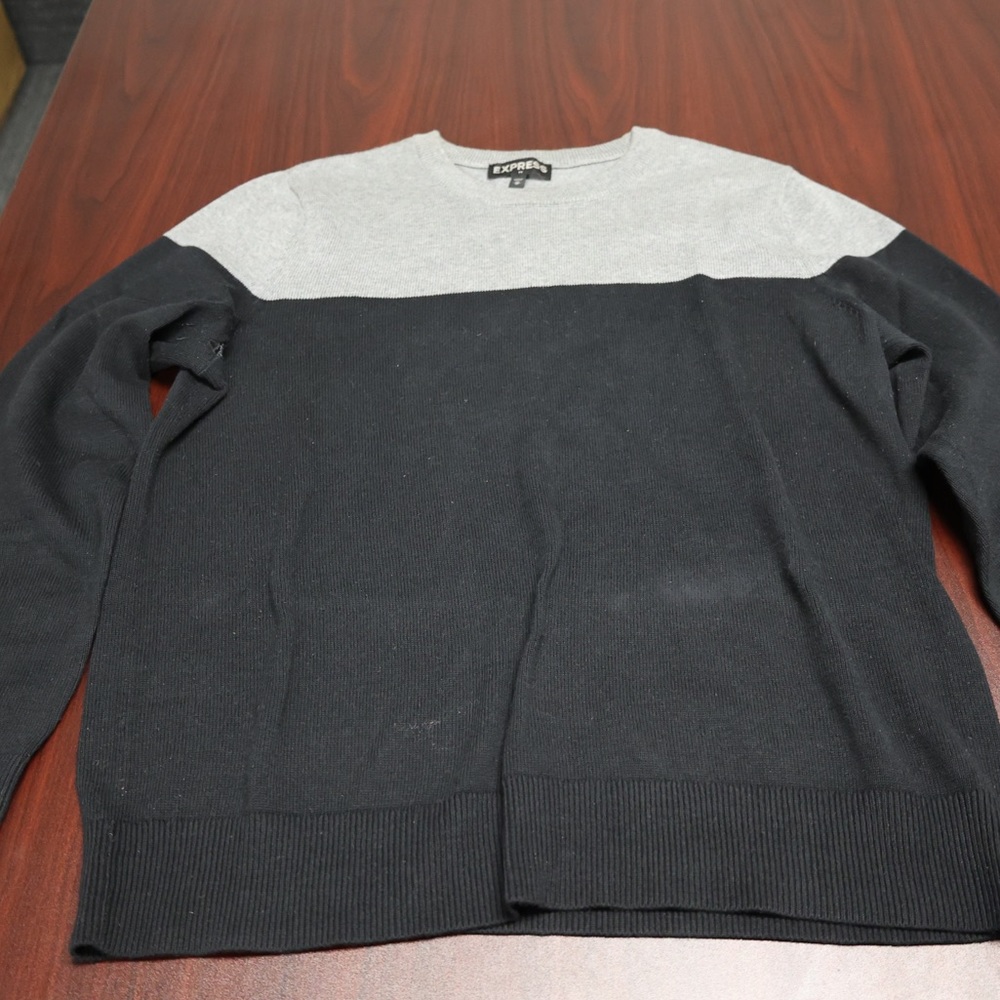 Two ton sweater